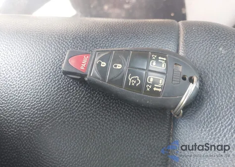 2012 Chrysler Town & Country Touring z USA, uszkodzony, nr VIN 2C4RC1BG8CR194768